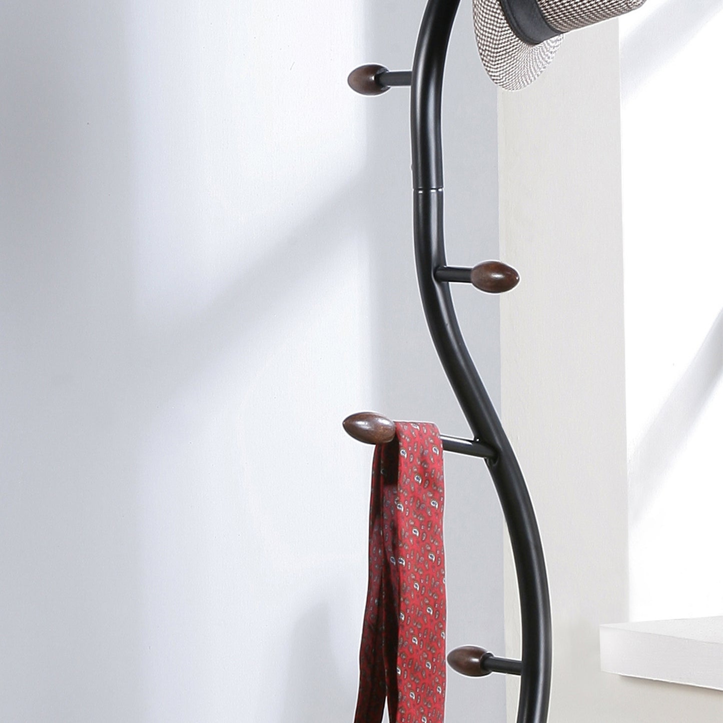 Metal Black and Walnut Standing Coat Rack with 9 hooks, Elegant walnut accents - Meissalivve